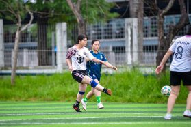 最新国际足球新闻：温暖视角下的精彩瞬间